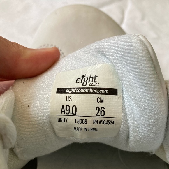 Lightly worn, white cheer shoes - Picture 6 of 6